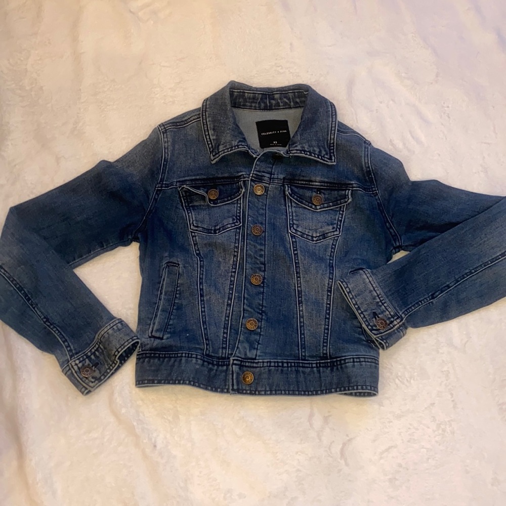 blue denim jean jacket